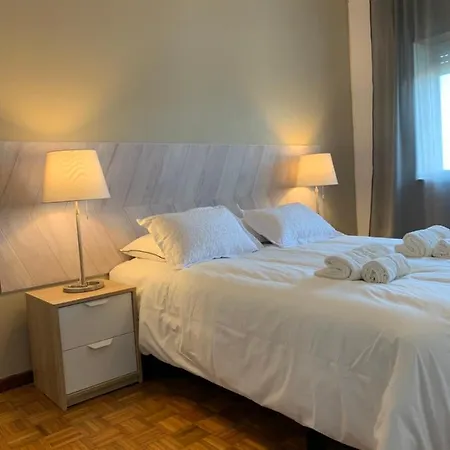 Girassol アパート アルカビデシェ